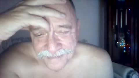 wvmountainlover online show from December 17, 3:39 am