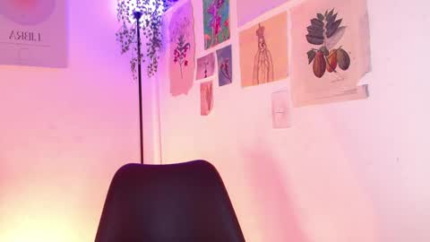 Snapshot of wyatt_444 chatting on December 5, 2:09 am wyatt online show from December 5, 2:09 am