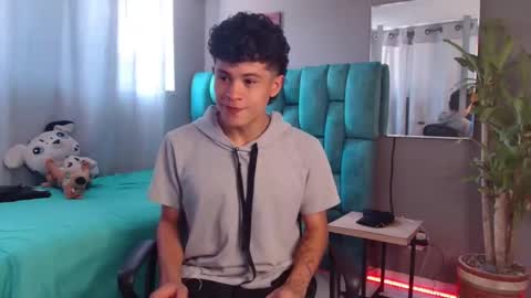 Snapshot of wyatt_444 chatting on January 23, 4:49 pm wyatt online show from January 23, 4:49 pm
