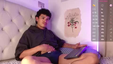 Snapshot of wyatt_444 chatting on September 13, 8:21 pm wyatt online show from September 13, 8:21 pm