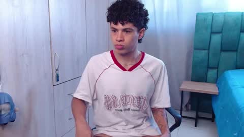 Snapshot of wyatt_444 chatting on January 17, 4:15 pm wyatt online show from January 17, 4:15 pm