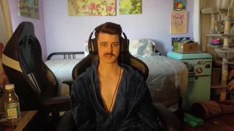 Wyatt online show from November 29, 7:38 pm