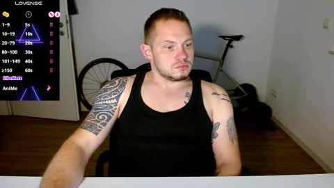 x19marco93x online show from November 15, 7:16 pm