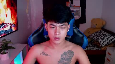 Prince Aldrian  online show from February 27, 1:17 pm