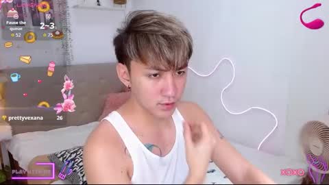 Snapshot of xasianprince4youx chatting on September 21, 1:50 am khris online show from September 21, 1:50 am