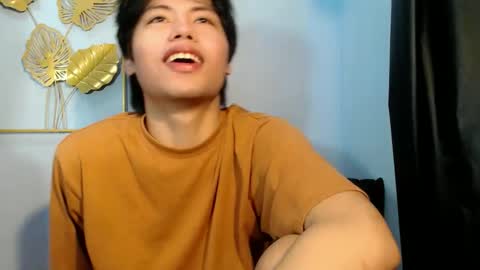 xcharls08 online show from May 12, 3:15 am
