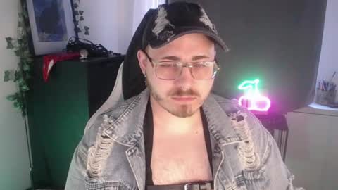 Snapshot of xfabian_love chatting on September 20, 8:14 am F A B I A N online show from September 20, 8:14 am