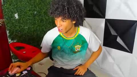 xion_ez online show from October 22, 8:45 pm