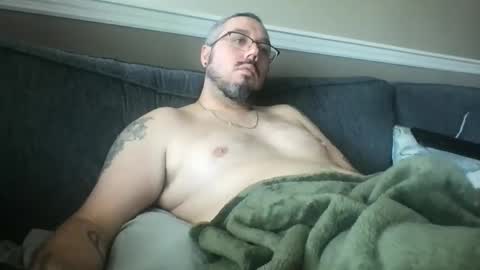 Xiu Hollywood online show from March 11, 7:36 pm