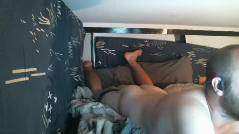 Red online show from December 25, 9:45 am