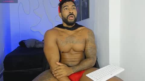 Stipp3r online show from October 29, 3:15 pm