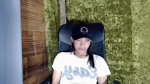Snapshot of xxskinny_alonzoxx chatting on December 27, 7:46 pm Ali online show from December 27, 7:46 pm