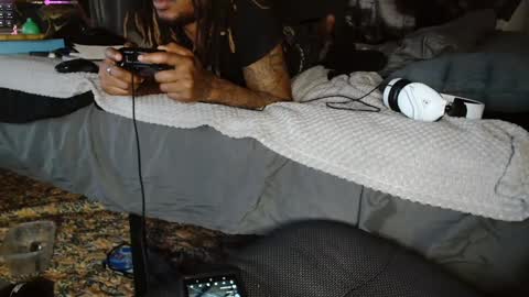 Snapshot of xxxjrstrokesxxx chatting on March 1, 2:02 pm xxxjrstrokesxxx online show from March 1, 2:02 pm