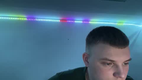 Leo online show from March 25, 8:46 pm