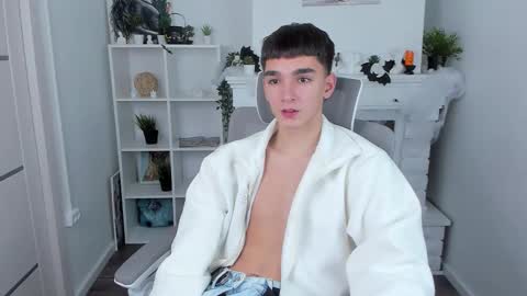 Snapshot of yamitwink chatting on October 25, 10:22 pm yamitwink online show from October 25, 10:22 pm