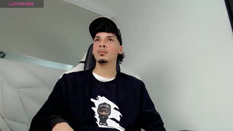 DANILO P online show from November 15, 4:03 am