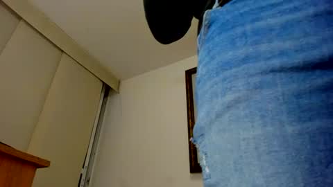 yasir_cock25cm online show from June 21, 7:58 am