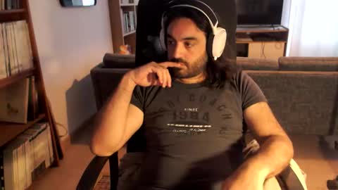yeeaahoo online show from May 17, 6:37 pm
