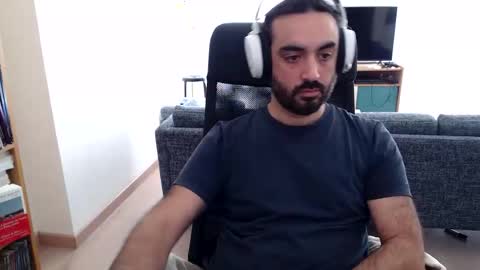 yeeaahoo online show from November 5, 9:33 am