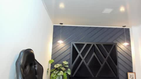 YEIKO ROMERO online show from January 2, 11:06 pm