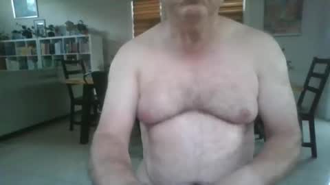 yesplease1969 online show from December 19, 9:12 pm