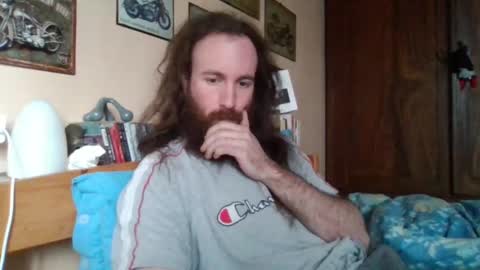 Snapshot of yeti_92 chatting on December 14, 10:56 am yeti_92 online show from December 14, 10:56 am