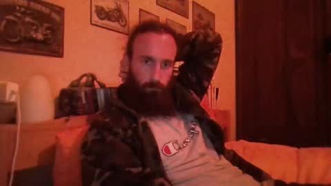 Snapshot of yeti_92 chatting on January 28, 5:35 pm yeti_92 online show from January 28, 5:35 pm