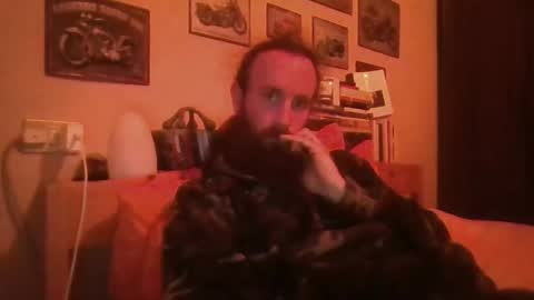 Snapshot of yeti_92 chatting on February 3, 7:00 pm yeti_92 online show from February 3, 7:00 pm