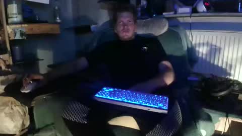 ynghotgerman92 online show from November 21, 9:36 pm