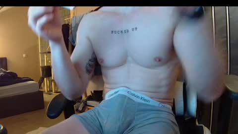 Yo  an online show from December 7, 10:06 pm