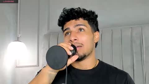 Yoi Olimpo online show from March 7, 4:55 pm