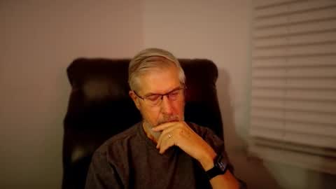 Colorado Guy Straight online show from October 26, 2:24 am