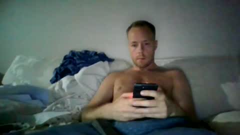 Snapshot of yourlove8523 chatting on September 26, 8:01 am yourlove8523 online show from September 26, 8:01 am