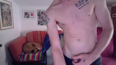 yourmanyourtoy online show from April 8, 2:37 pm