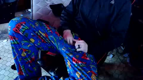 yurrrr420 online show from December 17, 9:21 pm