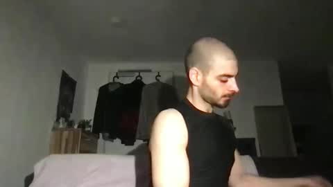 yvesbunnny online show from February 9, 9:41 pm