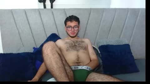 Snapshot of zac_golden chatting on October 12, 5:45 am Zack online show from October 12, 5:45 am