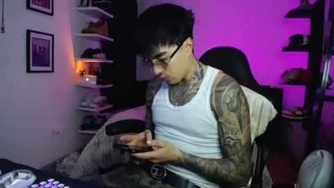 zac_muller1 online show from July 17, 5:14 am