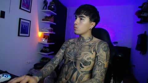 zac_muller1 online show from March 7, 6:44 am