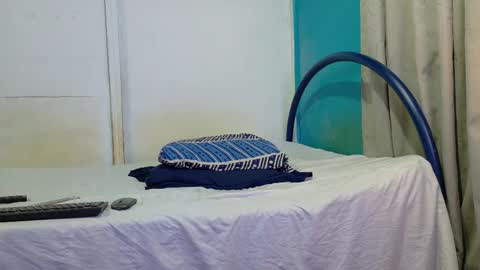 ZackMontiel07 online show from March 12, 9:06 am