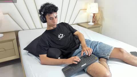 zahir_ashar online show from October 22, 11:36 am