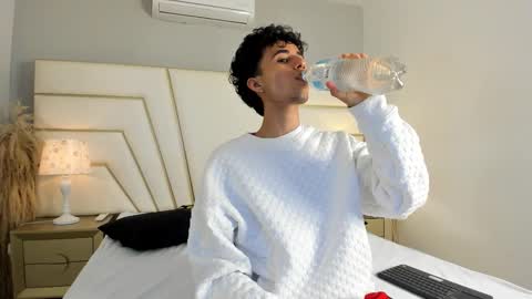 zahir_ashar online show from October 29, 11:24 am