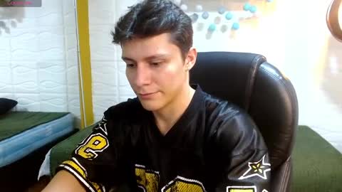 zayn_clausen online show from May 13, 6:38 pm