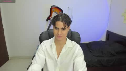 zenzhu online show from November 15, 8:55 pm