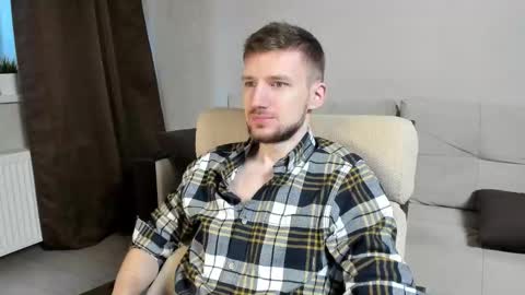 Andrew online show from February 14, 9:04 am