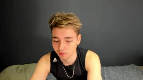 Ethan online show from May 3, 2:58 am