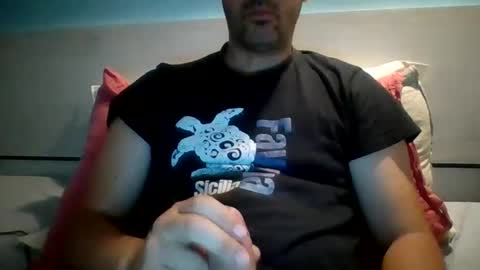 Snapshot of zeus00811 chatting on September 17, 5:30 am zeus online show from September 17, 5:30 am