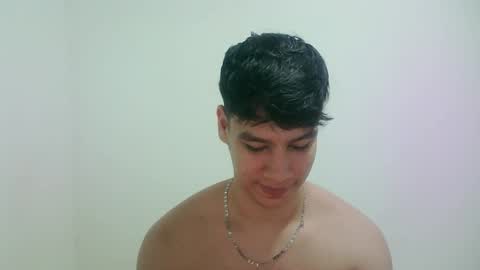 zeus_183 online show from February 1, 6:23 am