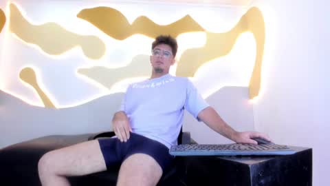 zeustrys online show from July 28, 2:13 pm