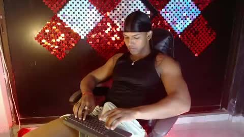 Zoriel online show from April 26, 6:48 pm